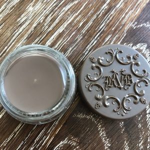 24-Hour Super Brow Long-Wear Pomade
